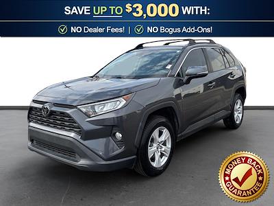 Used 2020 Toyota RAV4 - photo 1