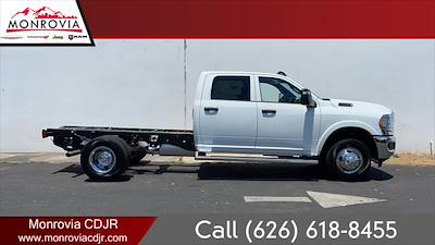 2023 Ram 3500 Crew Cab DRW 4x4, Cab Chassis for sale #B330878 - photo 1