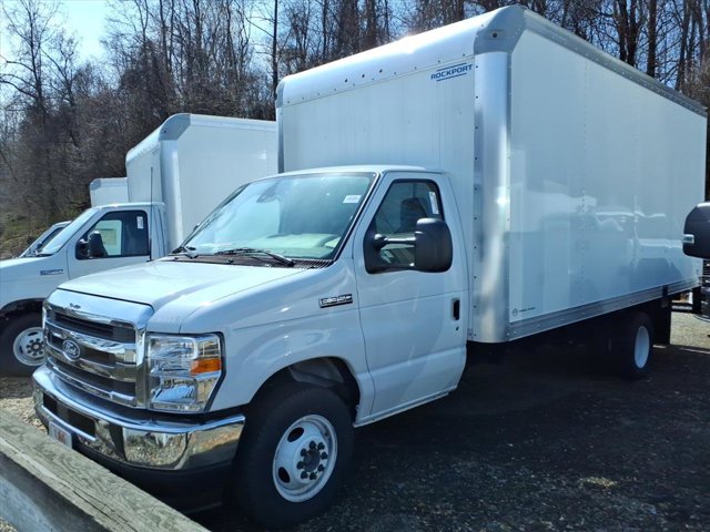 New 2026 Ford E-350 - photo 5