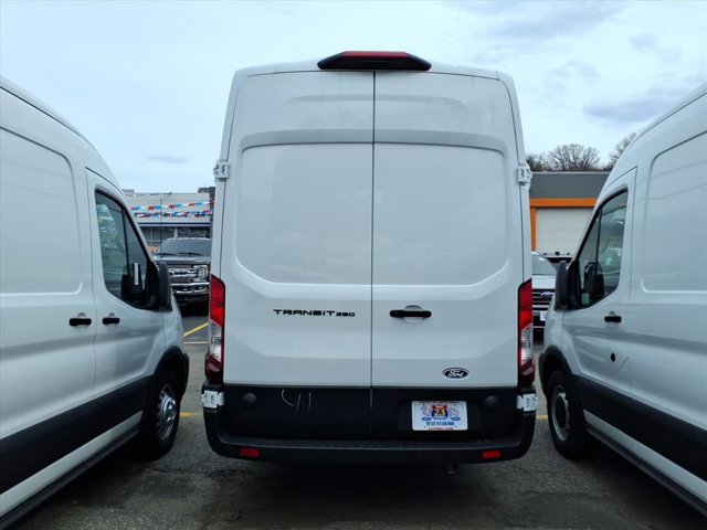 New 2026 Ford Transit 250 - photo 7