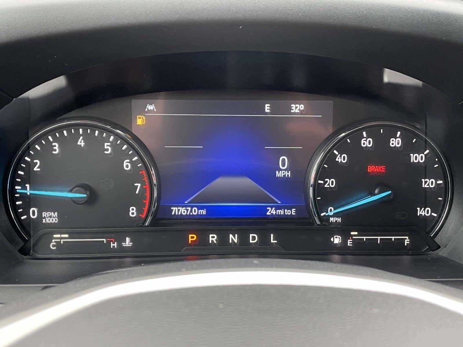 Used 2022 Ford Explorer - photo 2