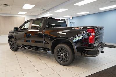 New 2025 Chevrolet Silverado 1500 Custom Crew Cab 4WD Pickup for sale #252008 - photo 2