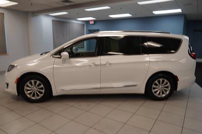 2018 Chrysler Pacifica FWD Minivan for sale #52404T - photo 2