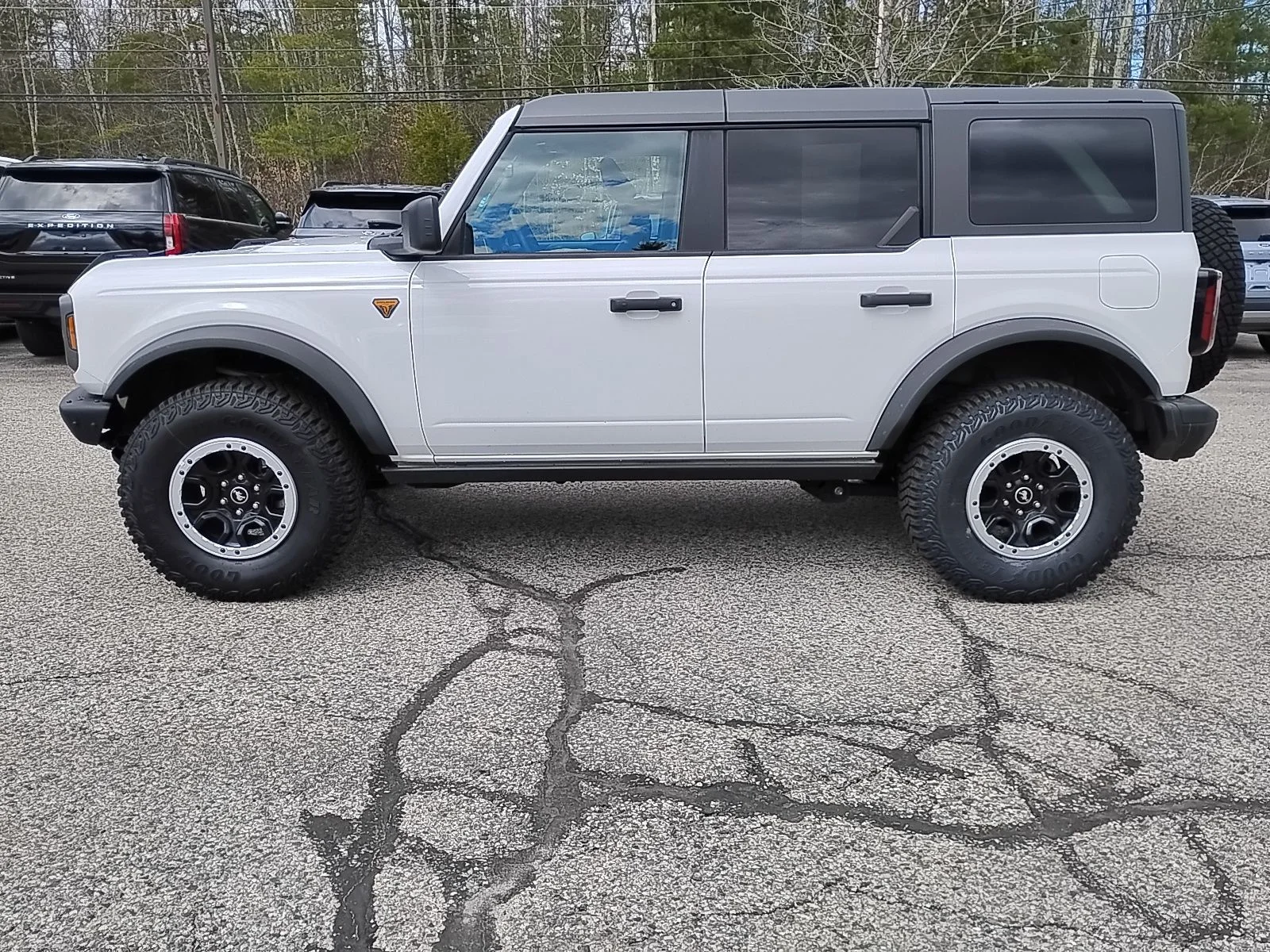 Used 2024 Ford Bronco - photo 13
