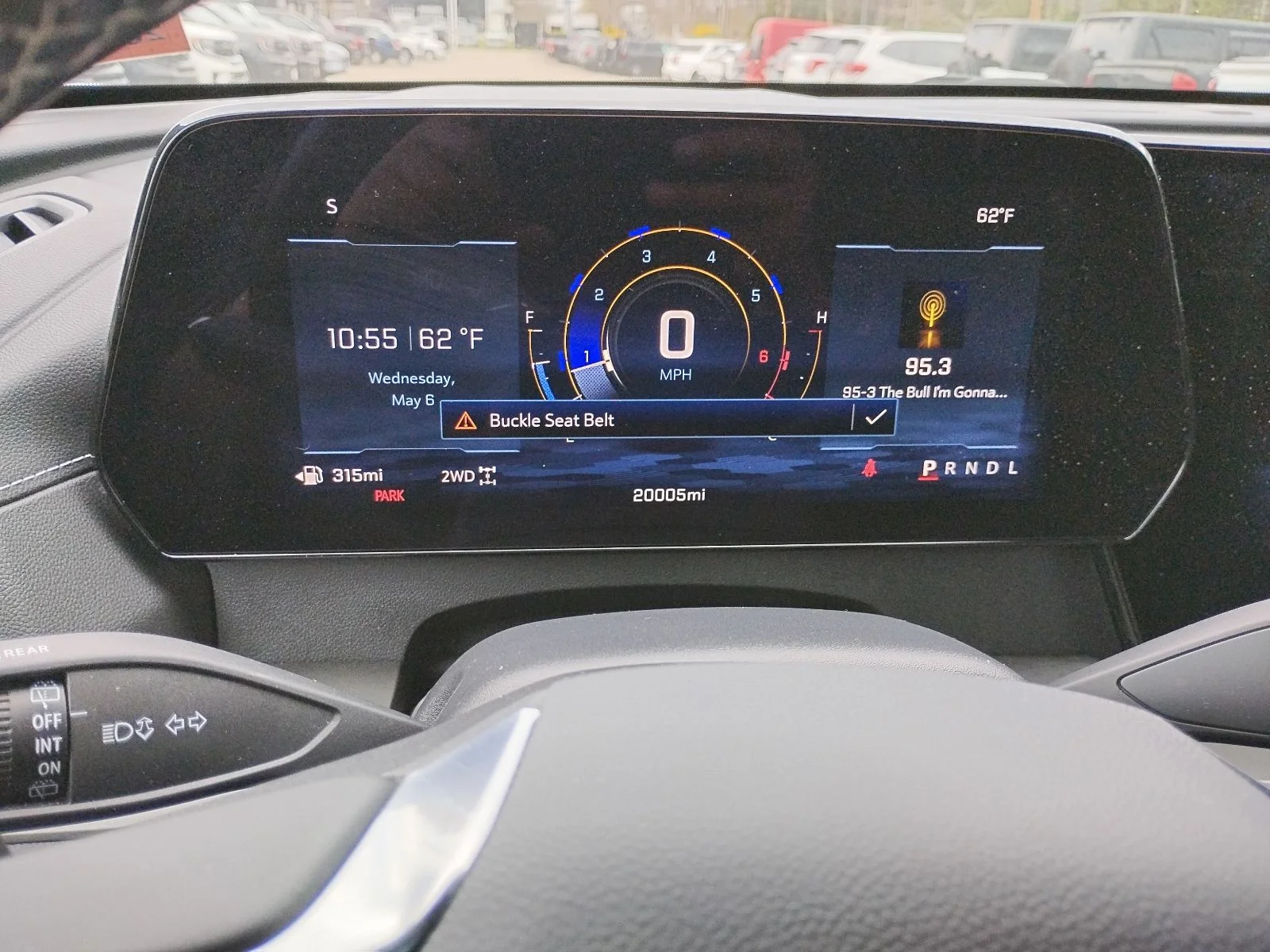 Used 2025 Chevrolet Traverse - photo 8