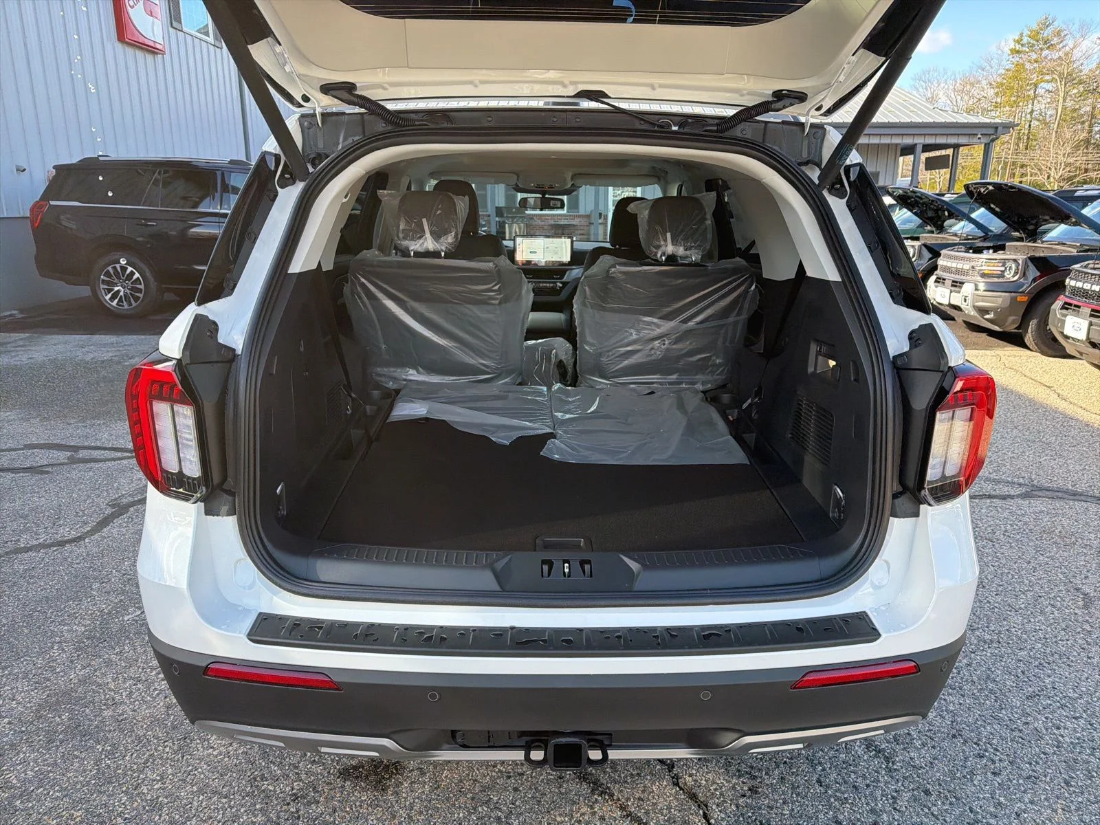 New 2026 Ford Explorer - photo 8