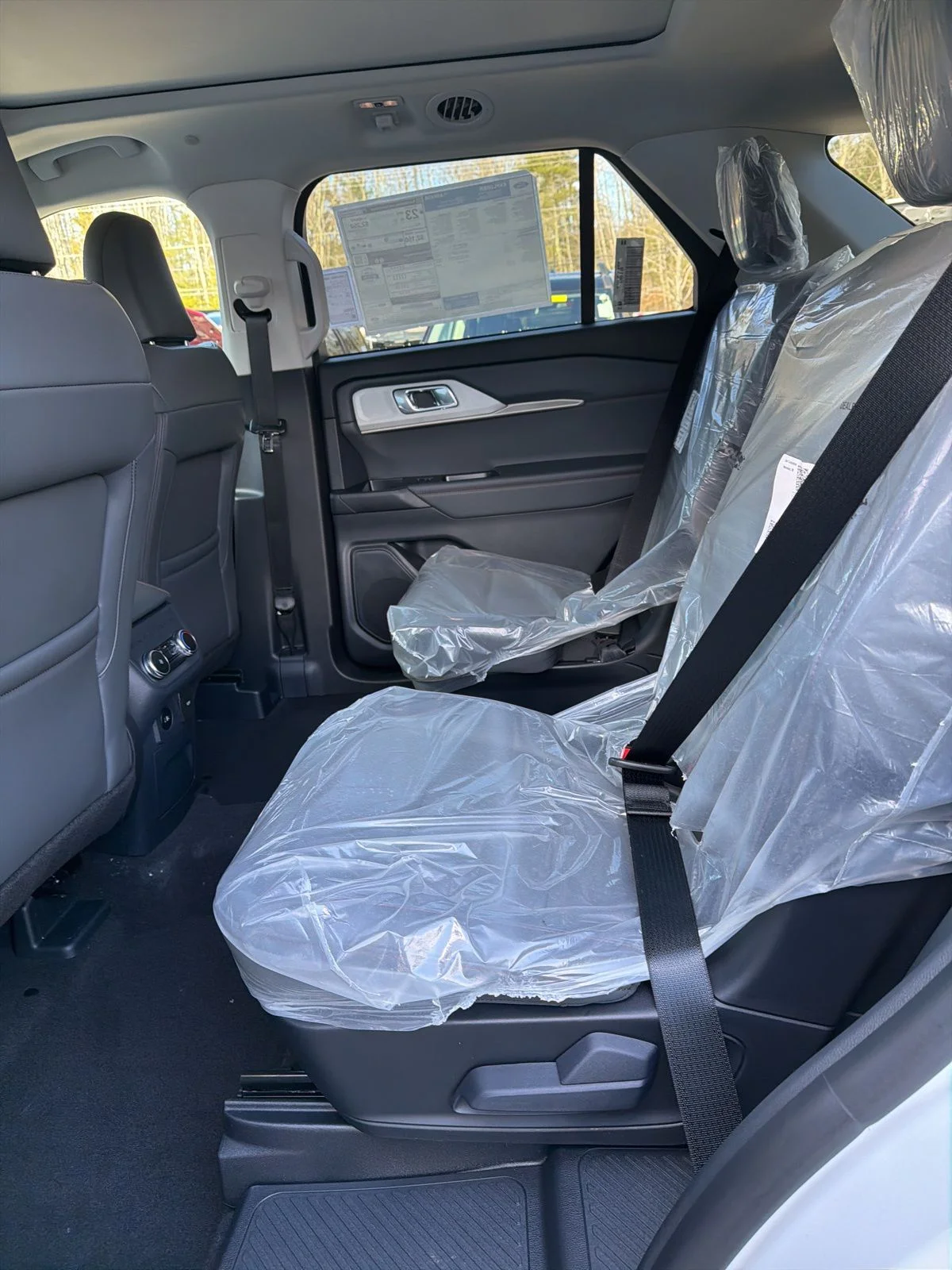 New 2026 Ford Explorer - photo 14