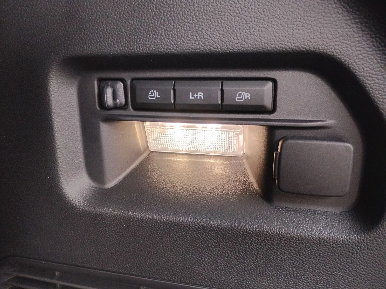 New 2026 Ford Explorer - photo 31