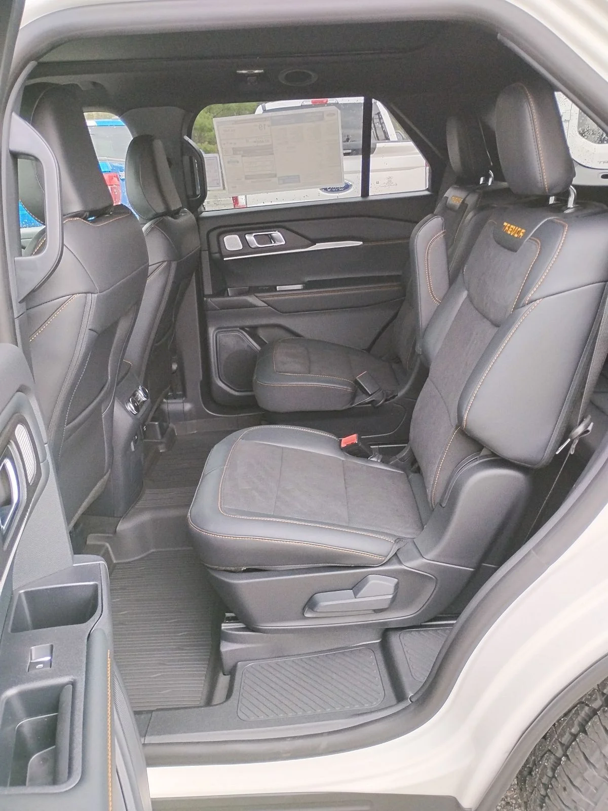 New 2026 Ford Explorer - photo 6