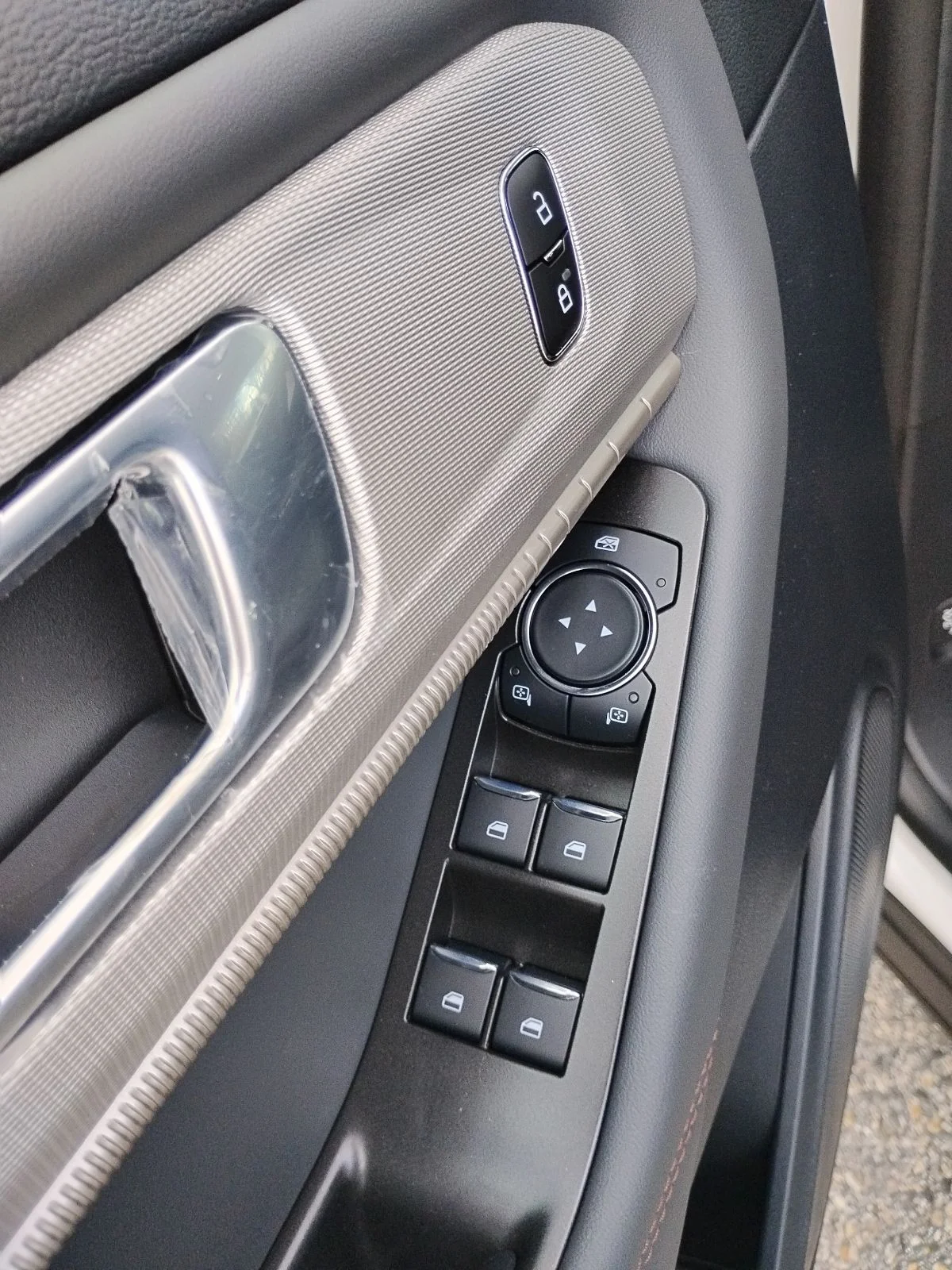 New 2026 Ford Explorer - photo 18