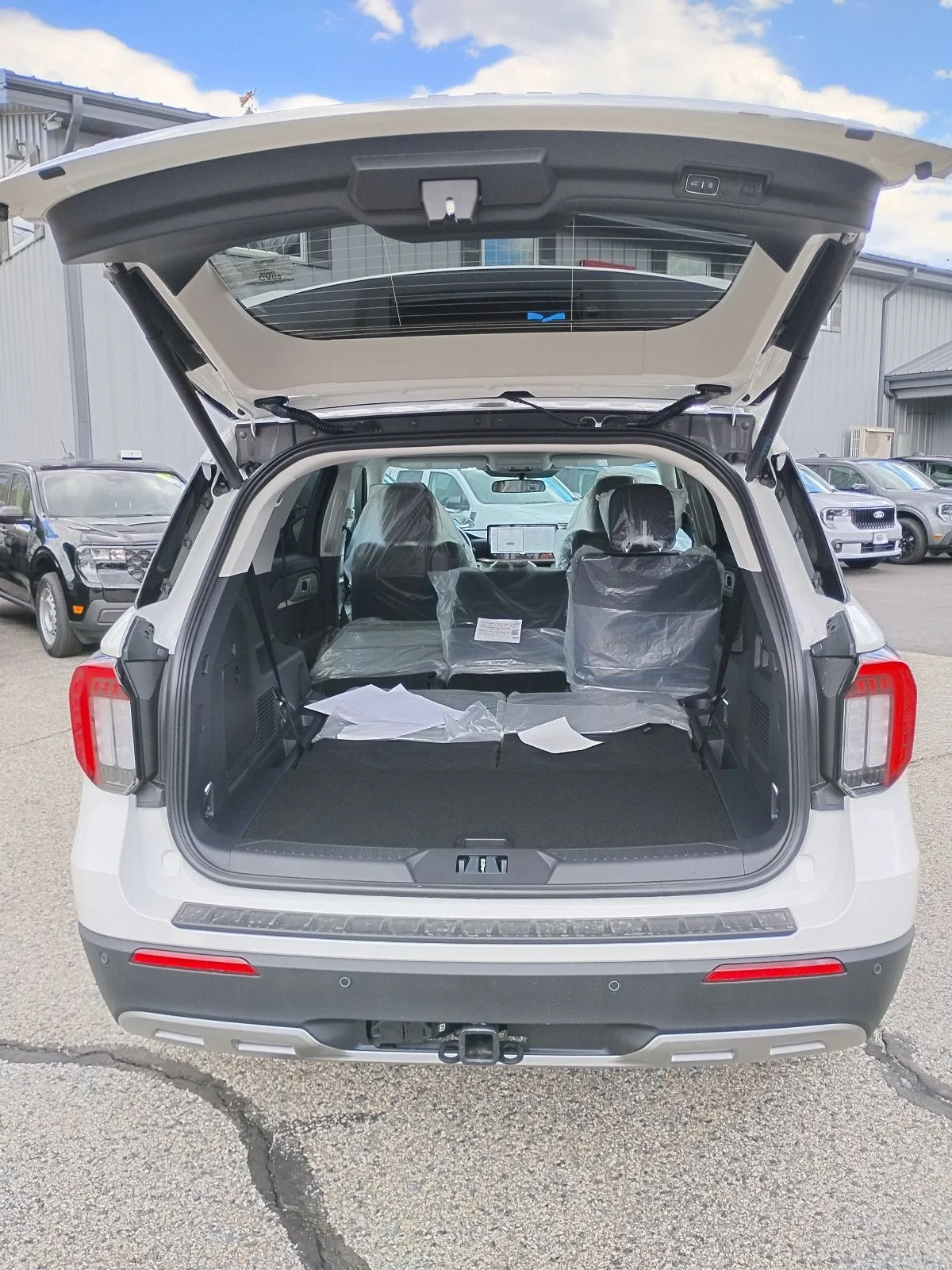 New 2026 Ford Explorer - photo 10