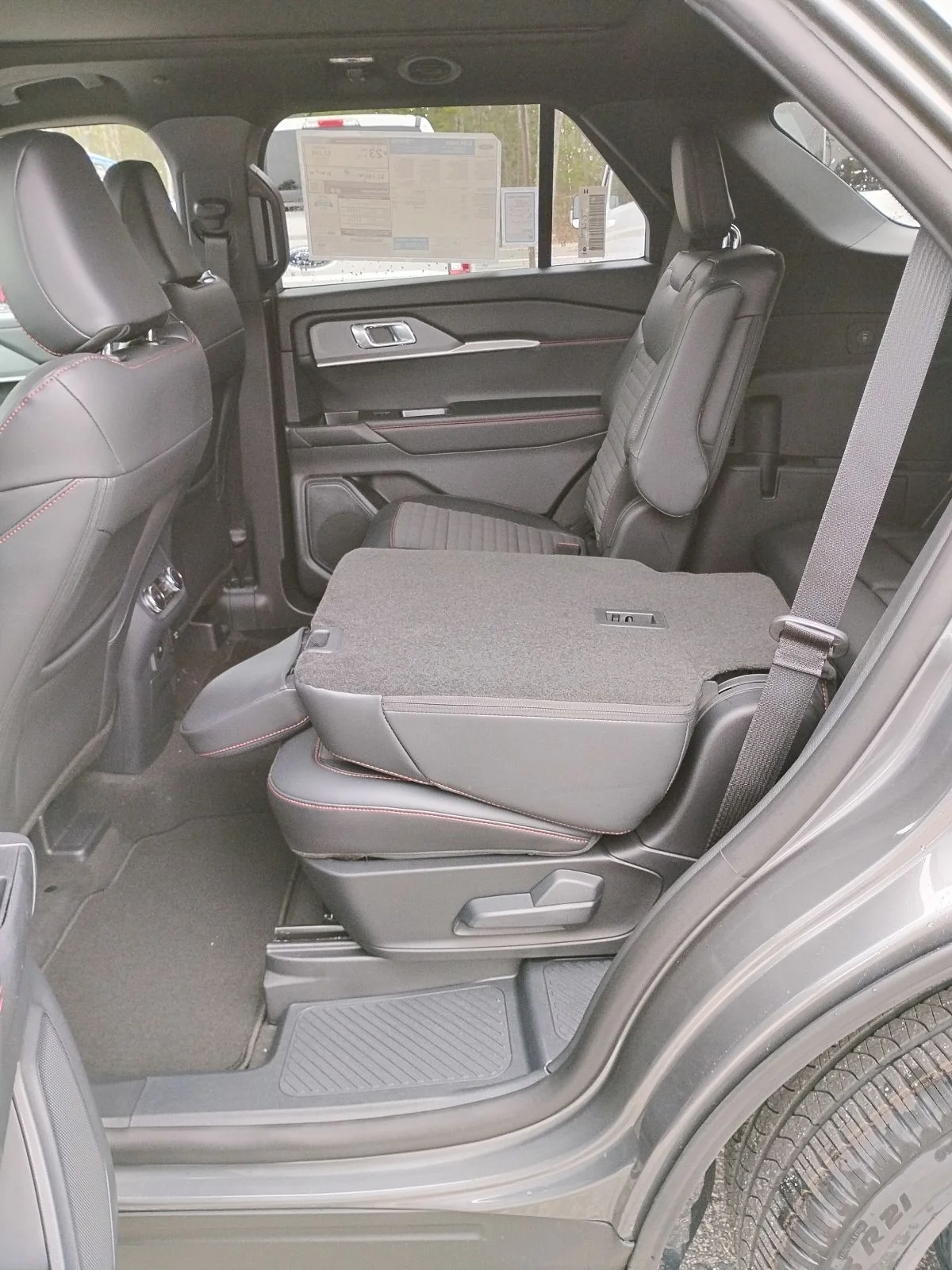 New 2026 Ford Explorer - photo 6