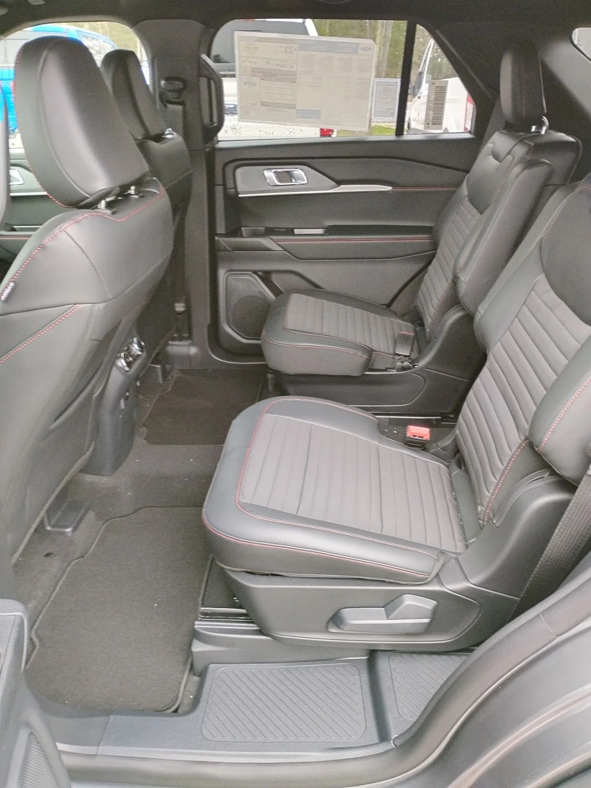 New 2026 Ford Explorer - photo 8