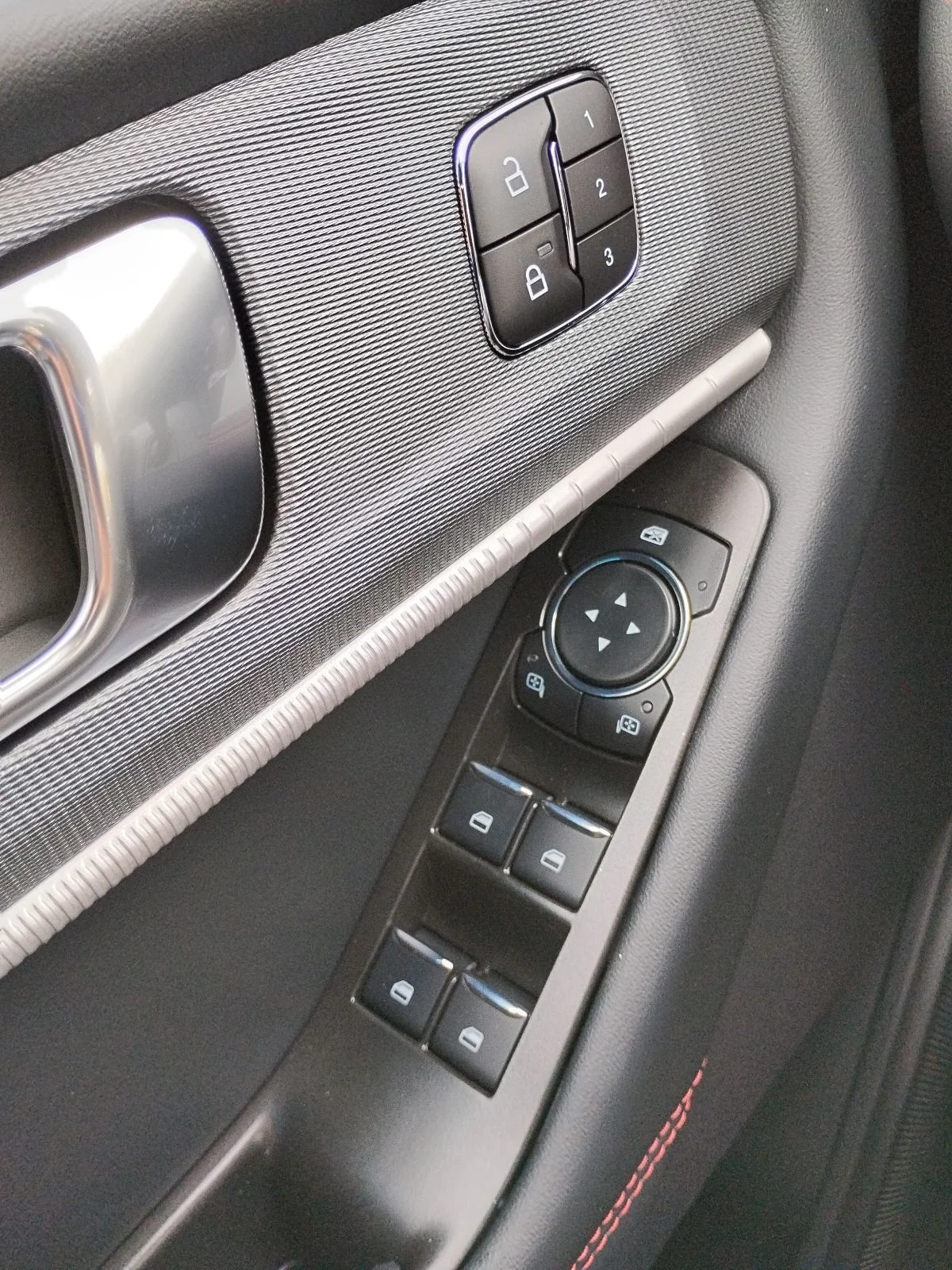 New 2026 Ford Explorer - photo 13
