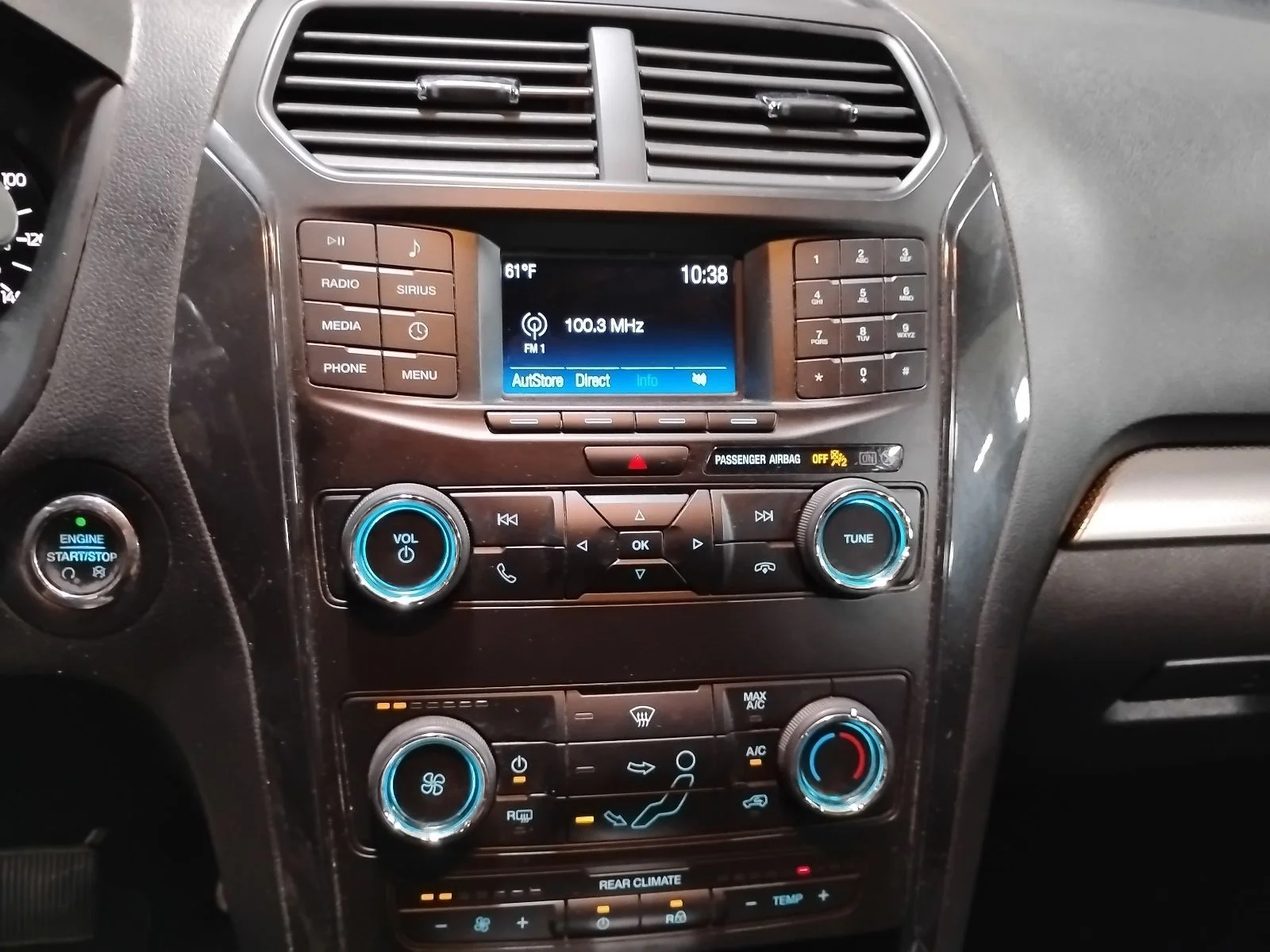 Used 2019 Ford Explorer - photo 9