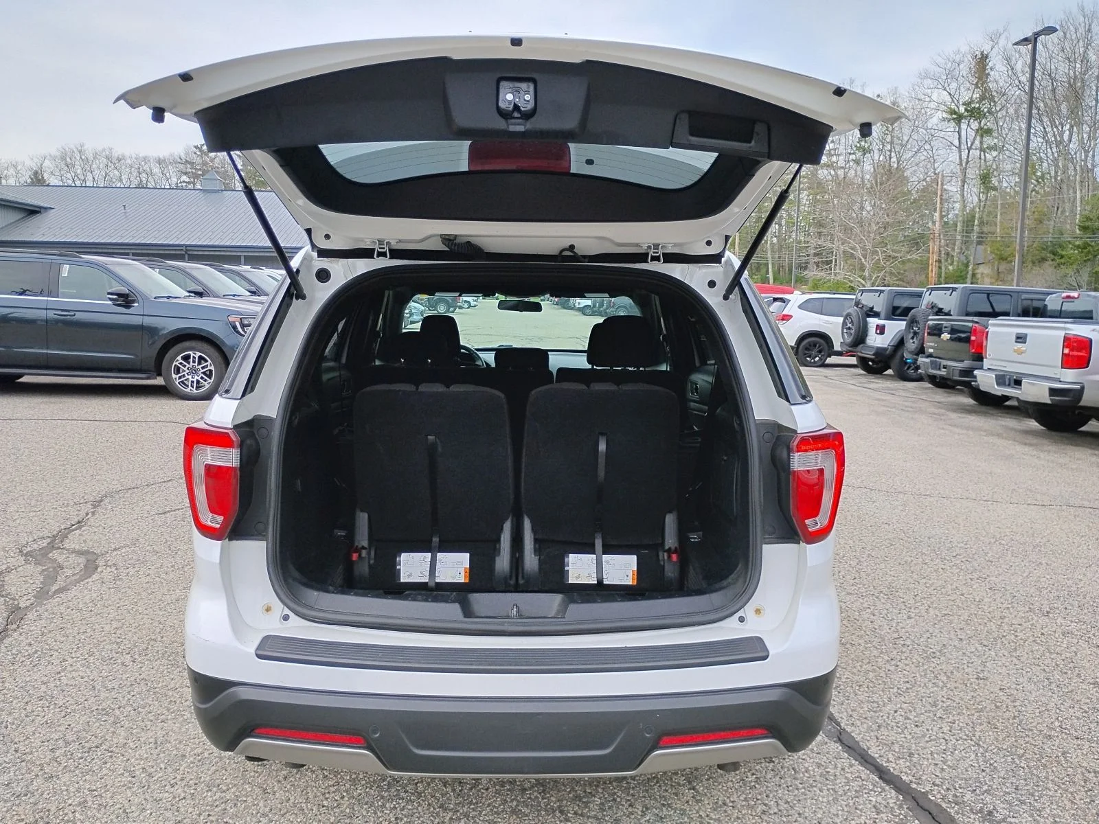 Used 2019 Ford Explorer - photo 16