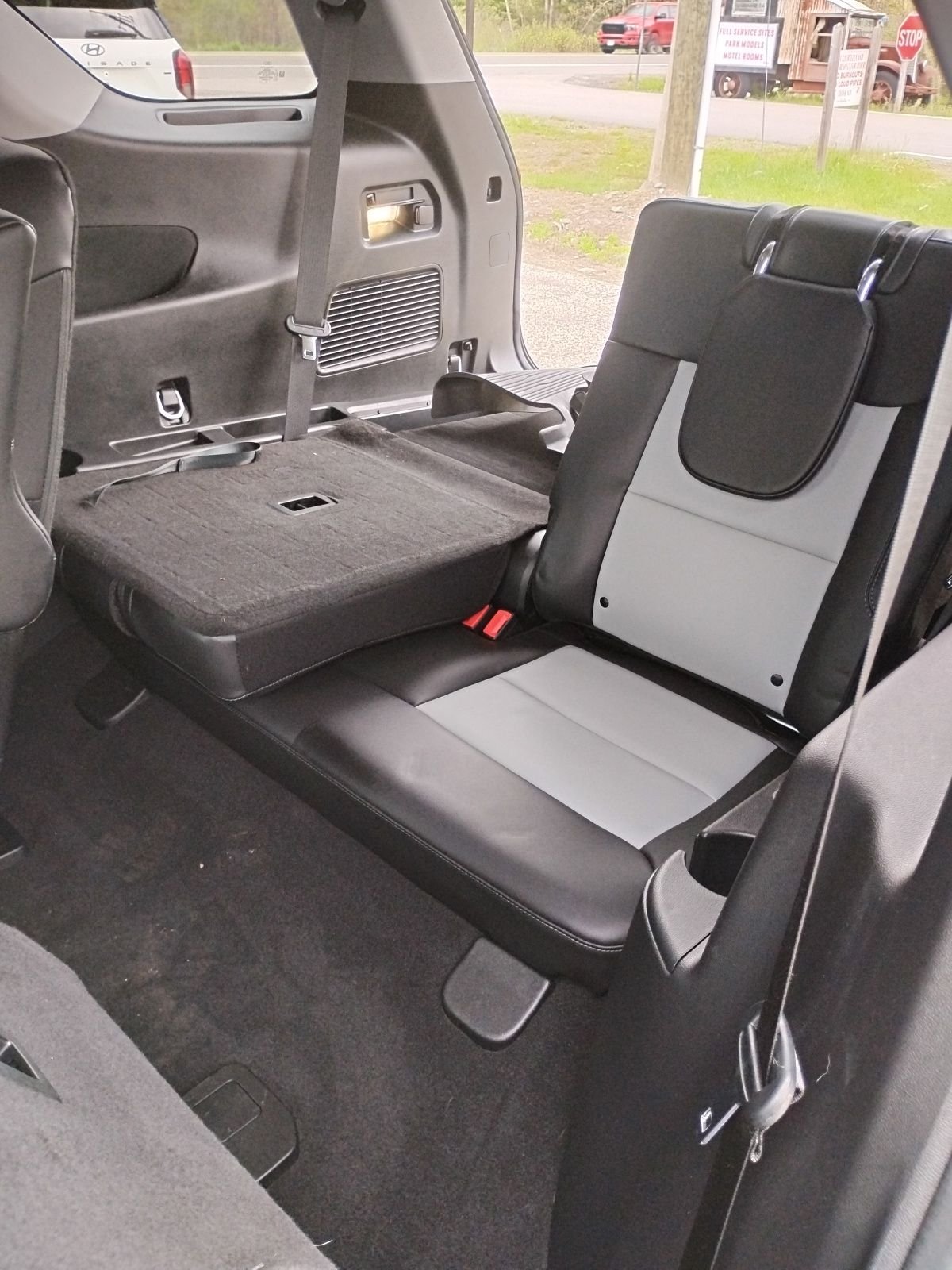 Used 2023 Ford Explorer - photo 12