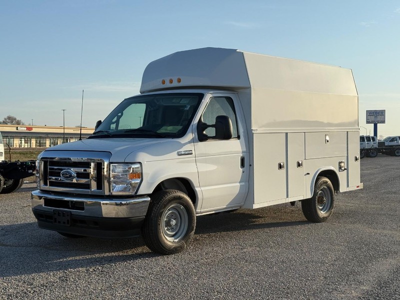 New 2025 Ford E-350 - photo 1