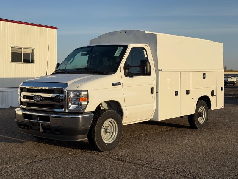 New 2026 Ford E-350 - photo 1
