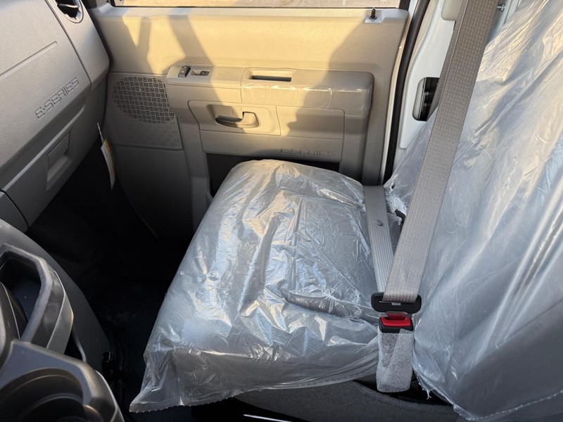 New 2026 Ford E-350 - photo 19