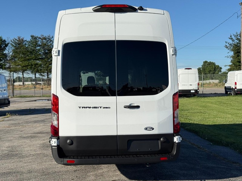 New 2026 Ford Transit 250 - photo 6