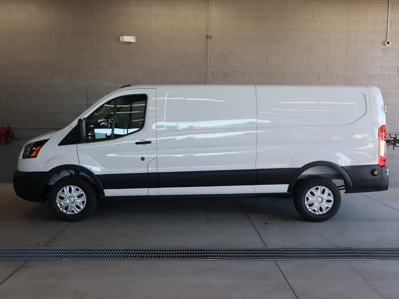 New 2026 Ford Transit 250 - photo 6