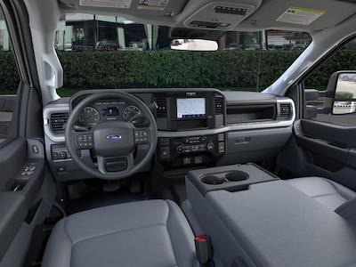 New 2025 Ford F-450 - photo 1