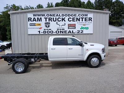 New 2026 Ram 4500 Big Horn Crew Cab 4x4 60 CA Cab Chassis for sale #26012 - photo 2