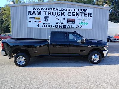 New 2026 Ram 3500 Big Horn Crew Cab 4x4 DRW Pickup for sale #26083 - photo 1