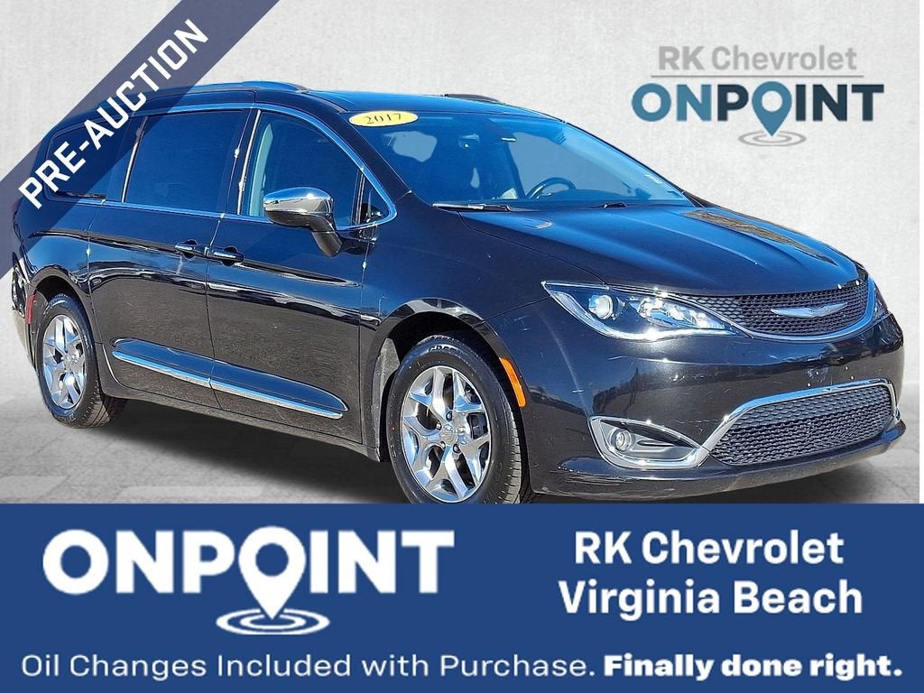 Used 2017 Chrysler Pacifica Limited Minivan - photo 1