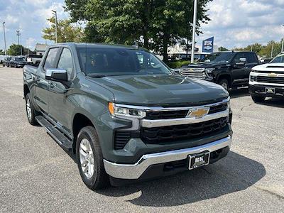 New 2025 Chevrolet Silverado 1500 LT Crew Cab 4WD Pickup for sale #252001 - photo 2