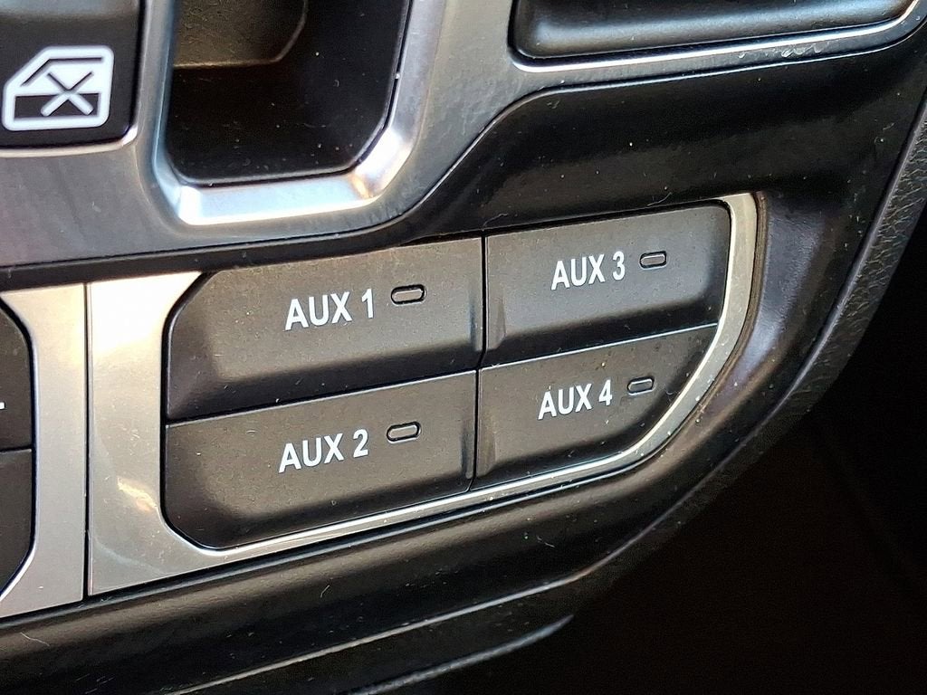 Used 2022 Jeep Gladiator - photo 26