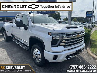 New 2025 Chevrolet Silverado 3500 High Country Crew Cab 4WD Pickup for sale #253219 - photo 1