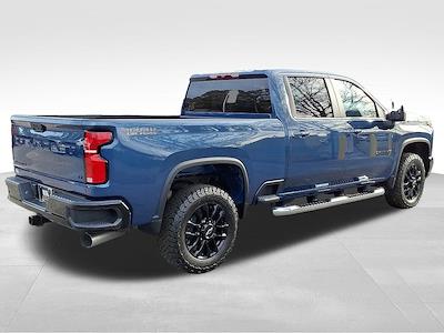 New 2025 Chevrolet Silverado 2500 LT Crew Cab for sale #254639 - photo 2