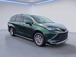 2022 Toyota Sienna FWD Minivan for sale #76935B - photo 3