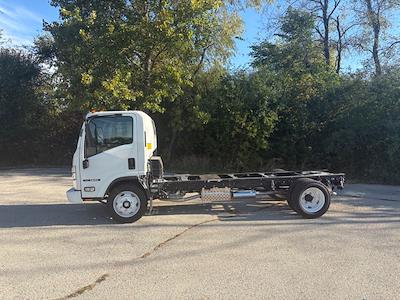 New 2025 Isuzu NRR - photo 1