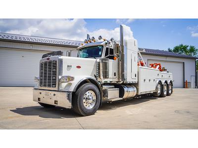 Used 2022 Peterbilt 389 - photo 1