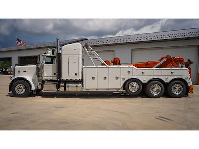 Used 2022 Peterbilt 389 - photo 1