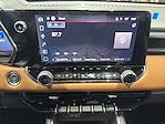 New 2025 GMC Canyon AT4 Crew Cab 4WD Pickup for sale #250598 - photo 29