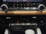 New 2025 GMC Canyon AT4 Crew Cab 4WD Pickup for sale #250598 - photo 32