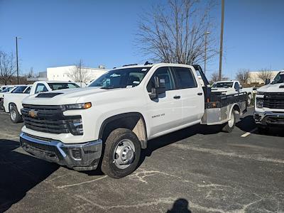 2025 Chevrolet Silverado 3500 Crew Cab RWD, Flatbed Truck for sale #CS6372 - photo 1