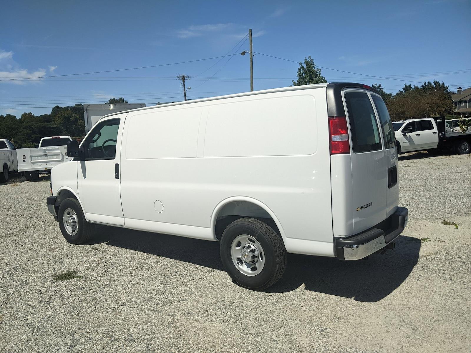 New 2025 Chevrolet Express 2500 - photo 2