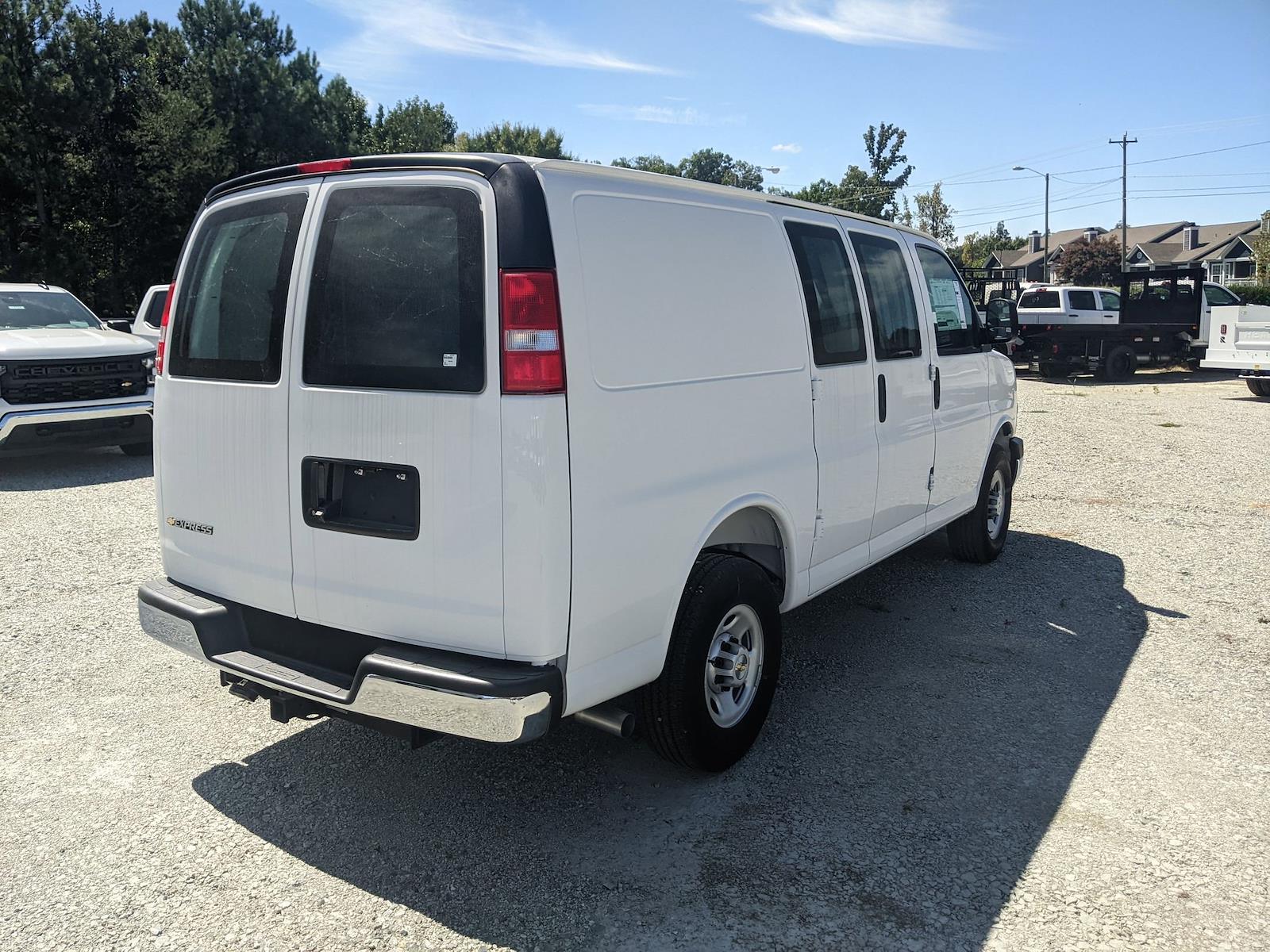 New 2025 Chevrolet Express 2500 - photo 5