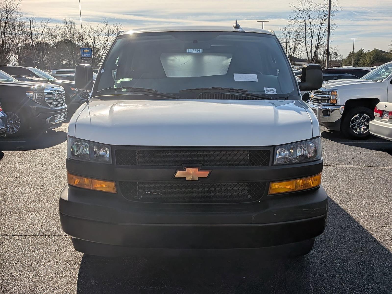 New 2025 Chevrolet Express 2500 - photo 5