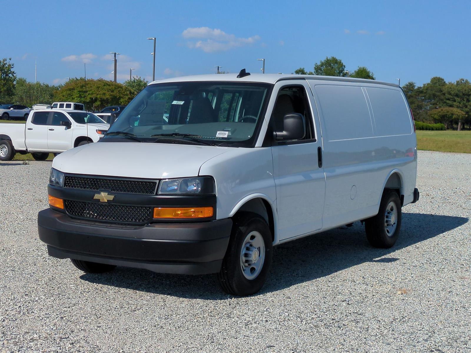 New 2025 Chevrolet Express 2500 - photo 5