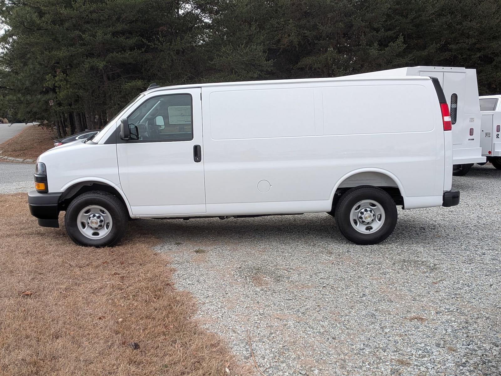 New 2025 Chevrolet Express 2500 - photo 7