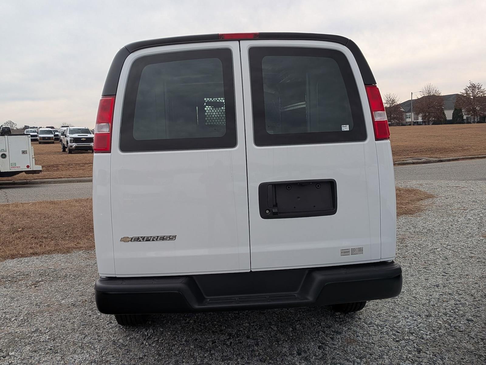 New 2025 Chevrolet Express 2500 - photo 8
