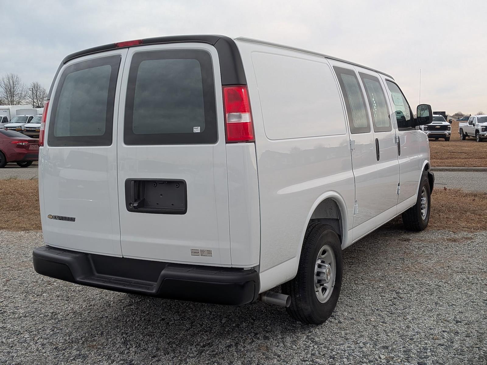New 2025 Chevrolet Express 2500 - photo 9