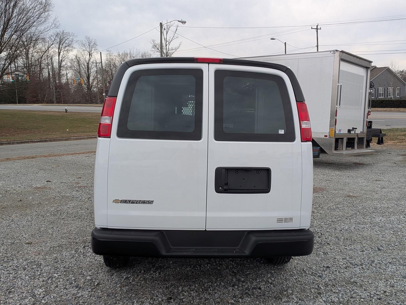 New 2025 Chevrolet Express 2500 - photo 15