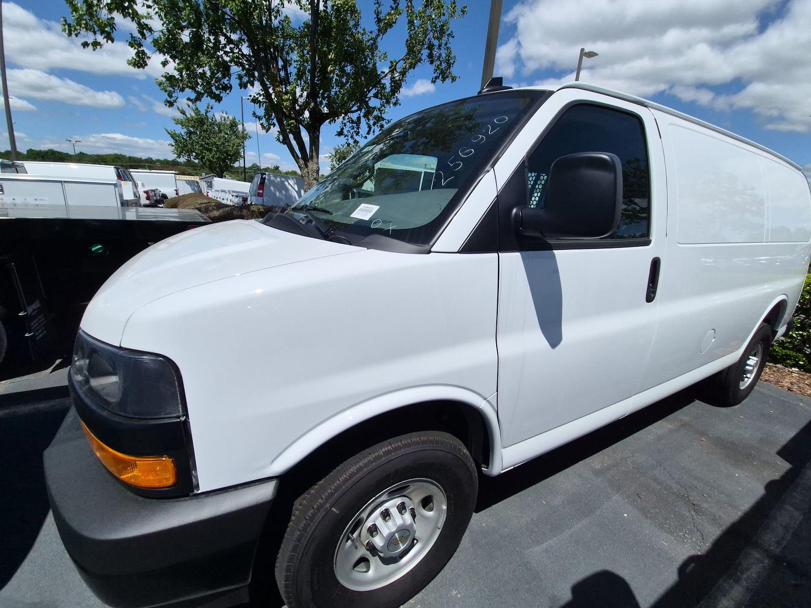 New 2025 Chevrolet Express 2500 - photo 6